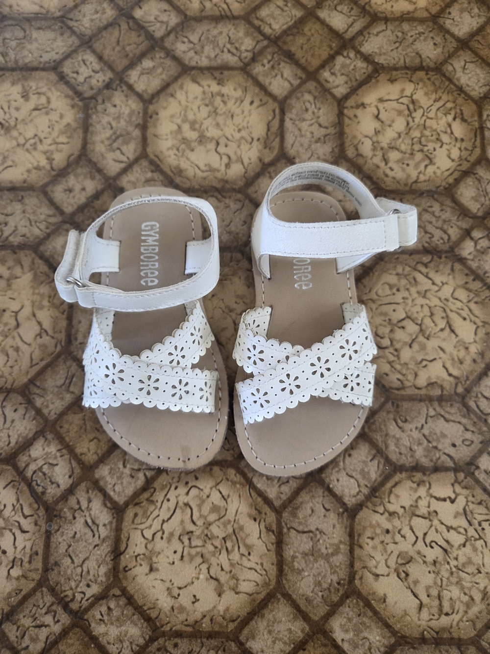 Gymboree White Floral Cutout Strap Sandals